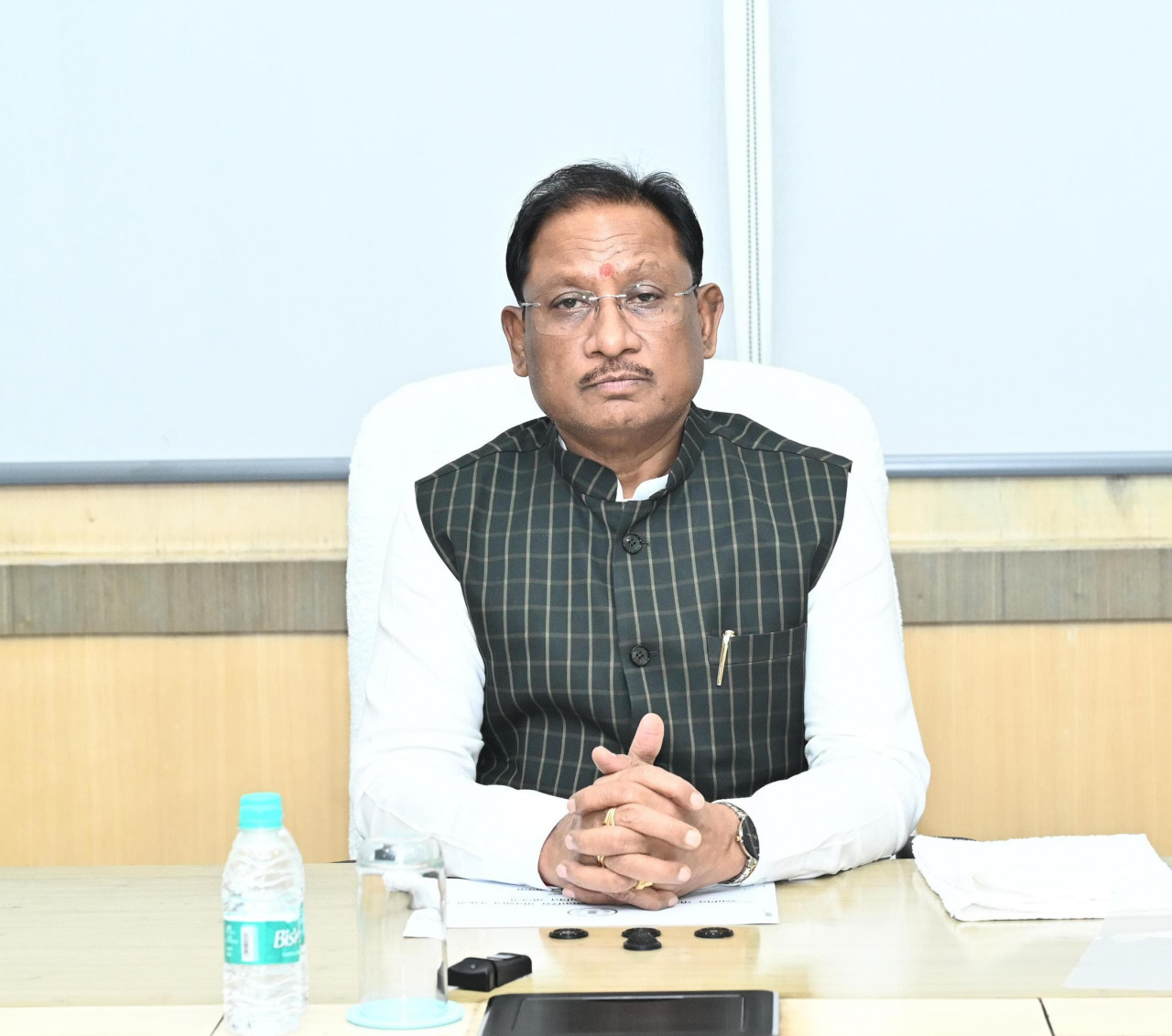 नक्सलवाद की रात ढल रही है, बस्तर में विकास की नई सुबह हो रही डबल इंजन सरकार की सुशासन, सुरक्षा और पुनर्वास की नीति का ऐतिहासिक परिणाम: मुख्यमंत्री विष्णु देव साय 1 1753190661 d9accb69cb13f2f42c99