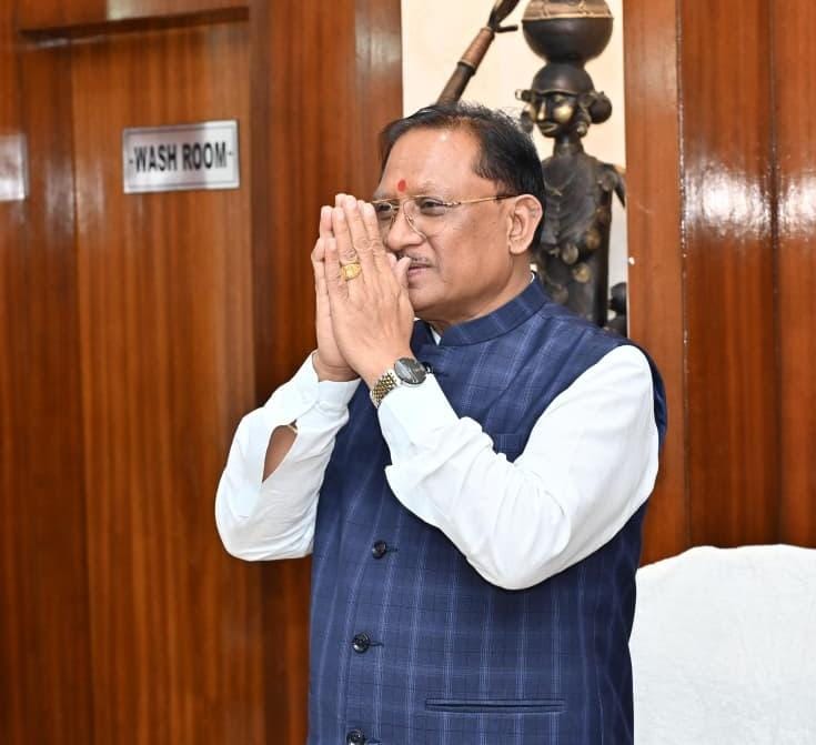 मुख्यमंत्री विष्णु देव साय ने सूरजपुर जिले में 211 करोड़ से अधिक के विकास कार्यों का लोकार्पण-भूमिपूजन 3 1755700180 1405f7dfb6fa2f48e131