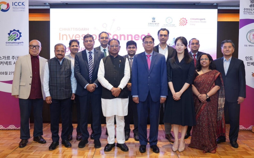 सियोल में मुख्यमंत्री विष्णु देव साय और ATCA प्रतिनिधिमंडल की महत्वपूर्ण भेंट, छत्तीसगढ़ में निवेश की संभावनाओं पर हुई चर्चा, छत्तीसगढ़ औद्योगिक नीति 2024–30 के अंतर्गत ICCK के साथ होगा ज्ञान व निवेश सहयोग 2 1756298824 4d60d8be41bfb4c36804 1