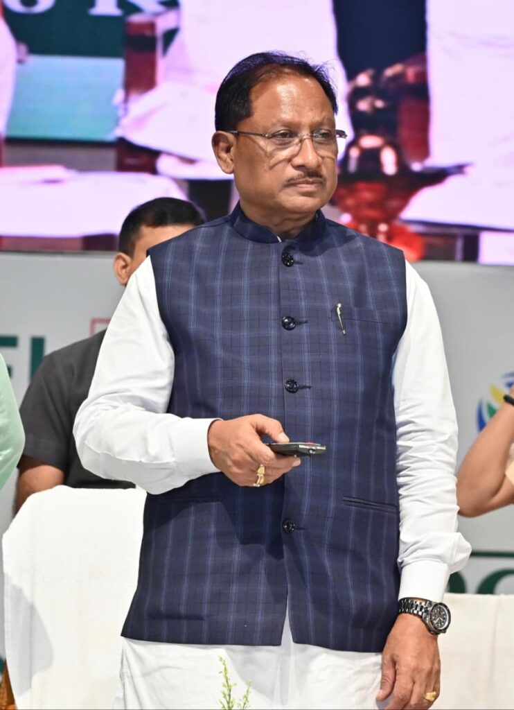 प्रदेश में सौर ऊर्जा के उपभोक्ता ऊर्जा उत्पादक के साथ-साथ बन रहे हैं ऊर्जा दाता : मुख्यमंत्री साय 2 1757326175 33d23194a7f9ffee1f96