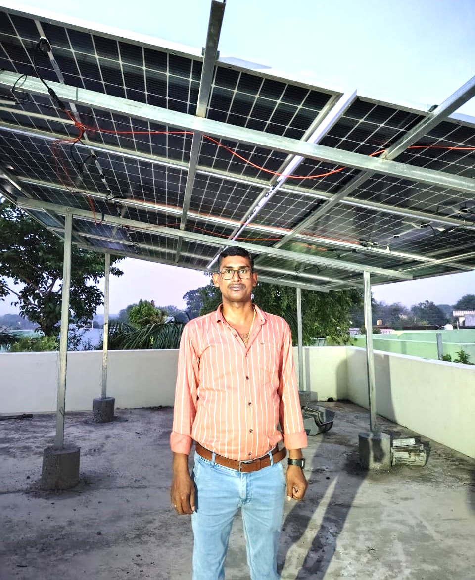 प्रधानमंत्री सूर्य घर योजना से जिले के हितग्राही हो रहे लाभान्वित, हितग्राही महेश पाल का विगत दो माह से बिजली बिल शून्य 1 WhatsApp Image 2025 09 13 at 10.32.55 AM