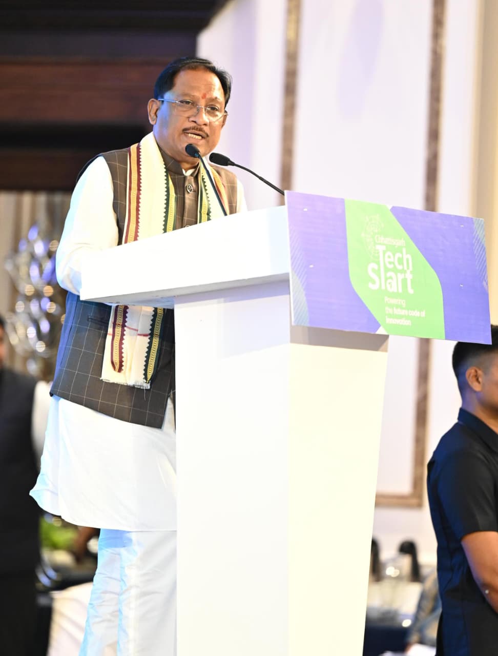 विजन 2047 की ओर सशक्त कदम: छत्तीसगढ़ टेक स्टार्ट 2025 ने खोले नवाचार के नए द्वार, छत्तीसगढ़ बन रहा है टेक्नोलॉजी और इनोवेशन का नया पावर सेंटर - मुख्यमंत्री विष्णु देव साय 1 1762264711 cf154affbe4c581ee368