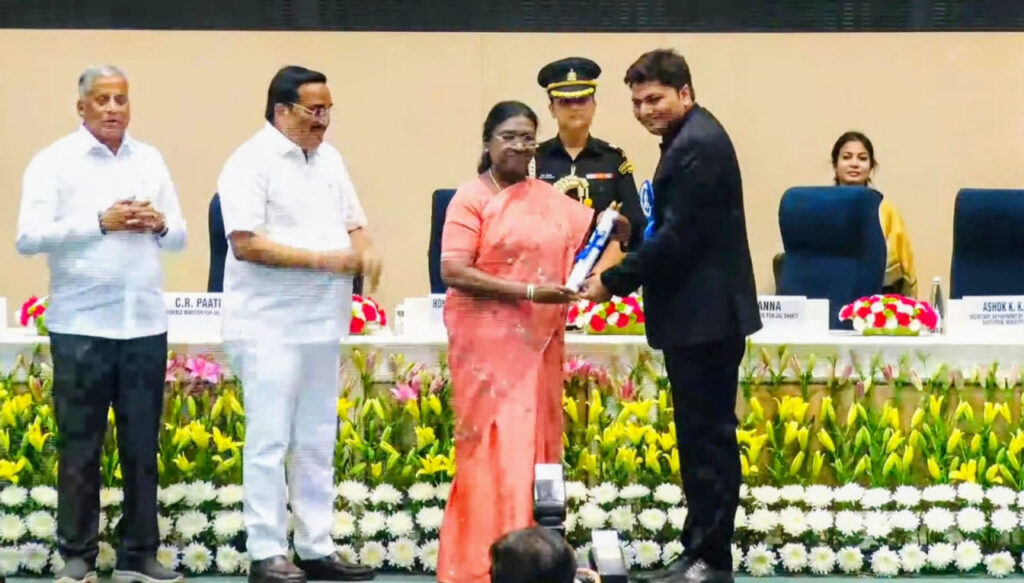 1763489665 371e8b31bfd9f55cccc4