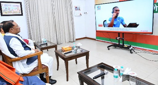 मन की बात में गूंजा छत्तीसगढ़ का गौरव: मुख्यमंत्री विष्णुदेव साय बोले- 'यह प्रदेश की प्रतिभा और विरासत को राष्ट्रीय सम्मान मिलने का क्षण' 1 IMG 20260531 WA0030