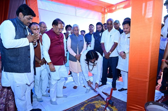 गुरु खुशवंत साहेब के प्रयासों से बदला आरंग का इंफ्रास्ट्रक्चर, आरंग विधानसभा में बुनियादी सुविधाओं को मिलेगी रफ्तार, कैबिनेट मंत्री गुरु खुशवंत साहेब ने जताया आभार 2 1004012927