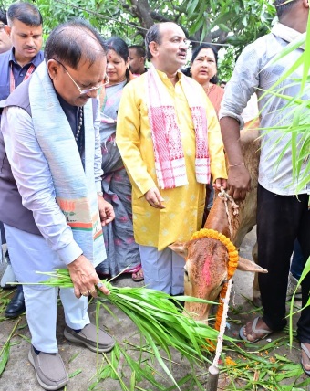 नर सेवा ही नारायण सेवा: मुख्यमंत्री विष्णु देव साय ने जांजगीर-चांपा के सोठी में भारतीय कुष्ठ निवारक संघ आश्रम का किया निरीक्षण 2 IMG 20260702 WA0129