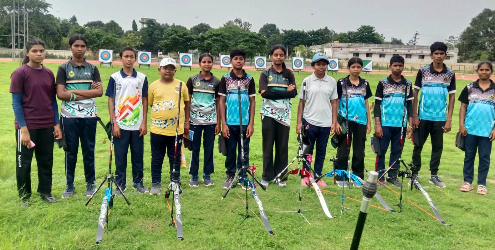 संघर्ष को बनाया ताकत, बालिकागृह की शिवबती ने तीरंदाजी में रचा इतिहास, बुलंदियों तक पहुँची शिवबती, बनी बेटियों की प्रेरणा 2 IMG 20260717 194210