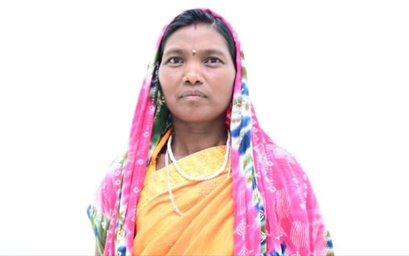 मुख्यमंत्री विष्णुदेव साय की पहल से महतारी वंदन योजना बनी महिलाओं की आत्मनिर्भरता का मजबूत आधार, ज्ञानवती बैगा के जीवन में आई खुशहाली 3 IMG 20260720 181955