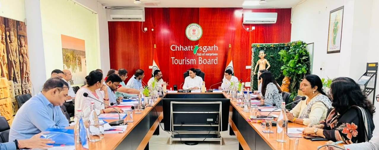 छत्तीसगढ़ पर्यटन विकास को मिलेगी नई गति, पर्यटन मंडल की 38 वीं संचालक मंडल बैठक में बनी रणनीति, आगामी पर्यटन गतिविधियों के रोडमैप पर हुआ मंथन 3 IMG 20260720 210923