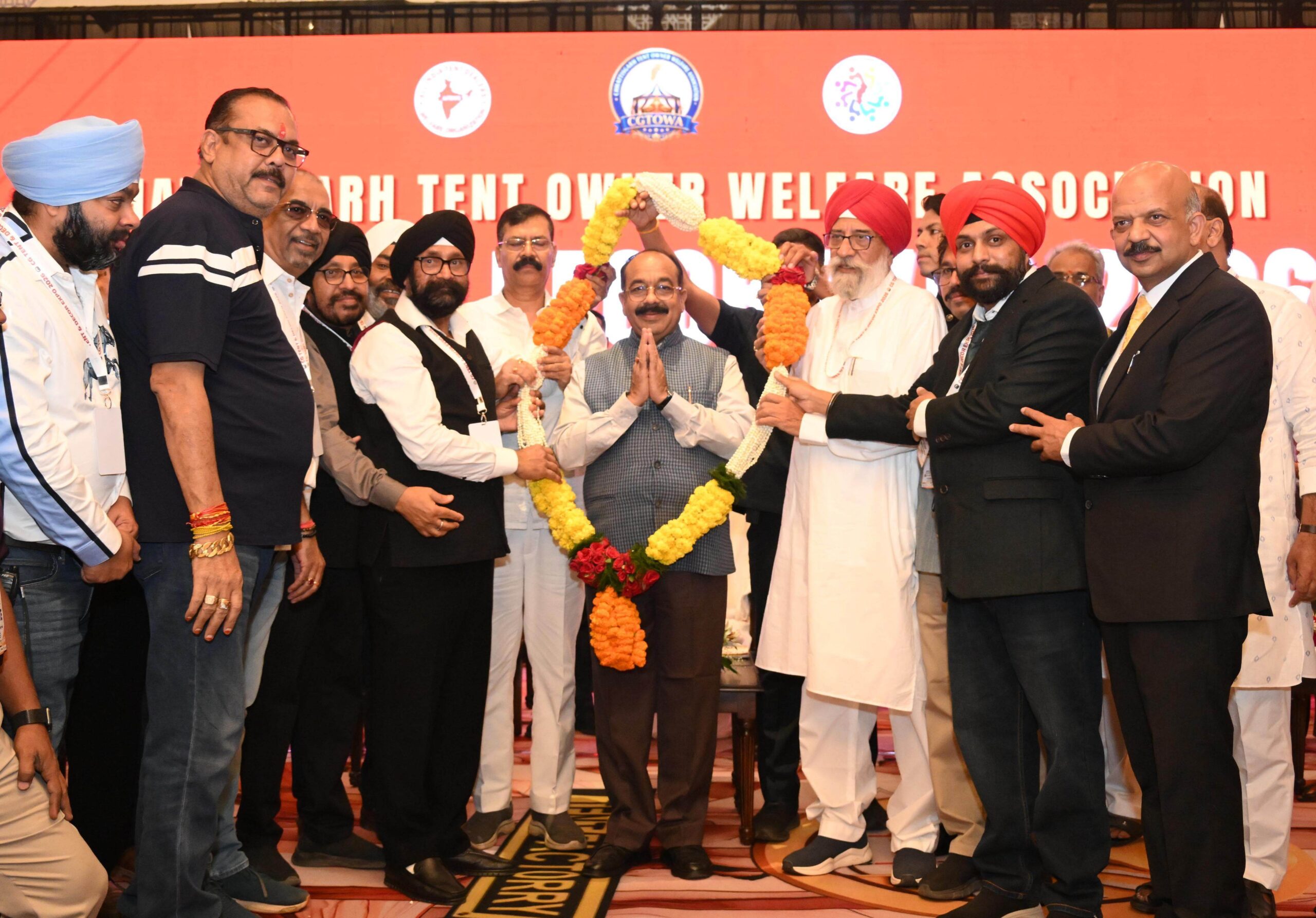 उप मुख्यमंत्री अरुण साव ने किया सीजी टेंट एंड डेकोर एक्सपो-2026 का शुभारंभ, छत्तीसगढ़ में टेंट व्यवसायियों को मिला एक मंच पर अवसर, टेंट उद्योग रोजगार का सशक्त माध्यम : अरुण साव 3 IMG 20260731 165037 scaled