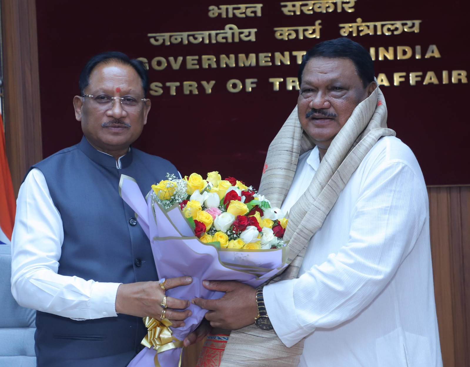 मुख्यमंत्री विष्णु देव साय ने केंद्रीय जनजातीय कार्य मंत्री से की मुलाकात,बस्तर के 461 पूर्व नक्सल प्रभावित गांवों तक बिजली पहुंचाने की पहल, केंद्र से विशेष सहायता का आग्रह 1 IMG 20260731 195939