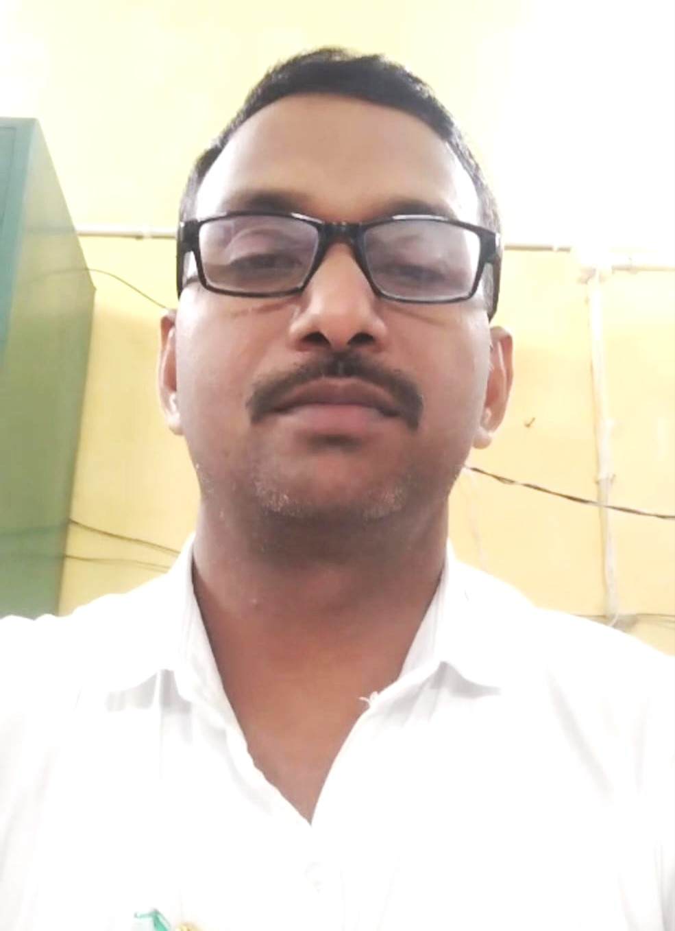 मुख्यमंत्री हेल्पलाइन 1076 में शिकायत दर्ज कराने के मात्र दो दिन दिन में ही दीपक साहू को मिला नई नंबर प्लेट 1 IMG 20260802 192319