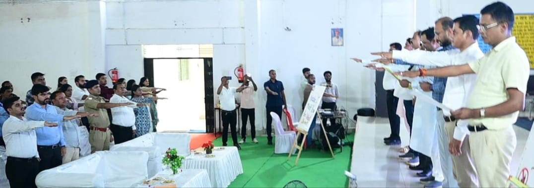 डोंगरिया में हजारों युवाओं ने लिया नशामुक्त भारत का संकल्प, विधायक प्रणव कुमार मरपची ने किया राष्ट्र निर्माण में सक्रिय भागीदारी का आह्वान 6 IMG 20260802 221300