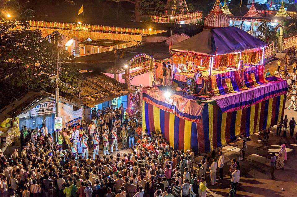 विश्व प्रसिद्ध ऐतिहासिक बस्तर दशहरा पाट जात्रा पूजा विधान के साथ आज से शुरू होगा,75 दिनों तक चलने वाले इस ऐतिहासिक पर्व में निभाई जाएंगी पारंपरिक रस्में, दंतेश्वरी मंदिर प्रांगण में होगा आयोजन 1 IMG 20260812 134145