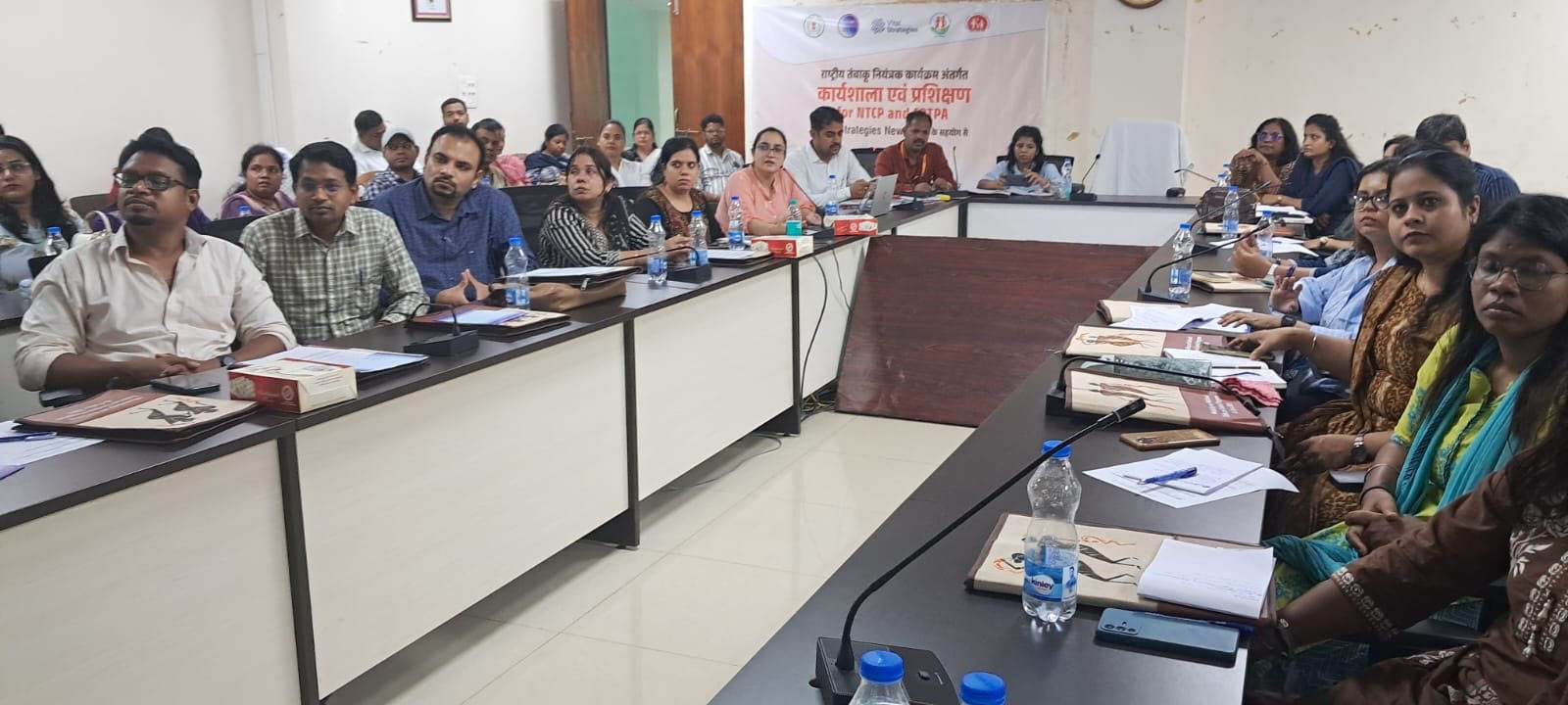 लोक निर्माण विभाग के सचिव ने सड़क एवं भवन निर्माण कार्यों की प्रगति की समीक्षा की, काम पूर्ण होने के 3 माह के भीतर सभी देयकों के भुगतान और प्रमाण पत्र उपलब्ध कराने के निर्देश 5 IMG 20260813 221638