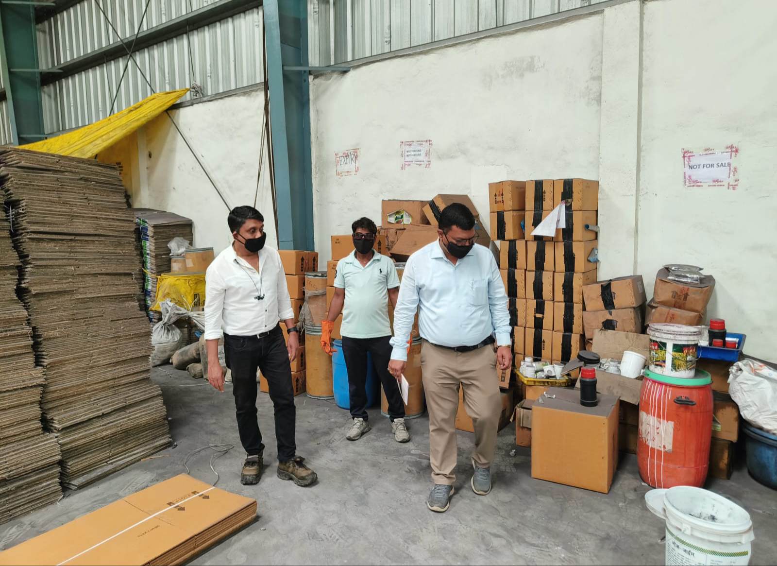 ओजस एग्रो केमिकल एवं जेनिथ एग्रीजोन बिरकोनी का औचक निरीक्षण, अनियमितताओं पर कार्रवाई 1 IMG 20260814 140837