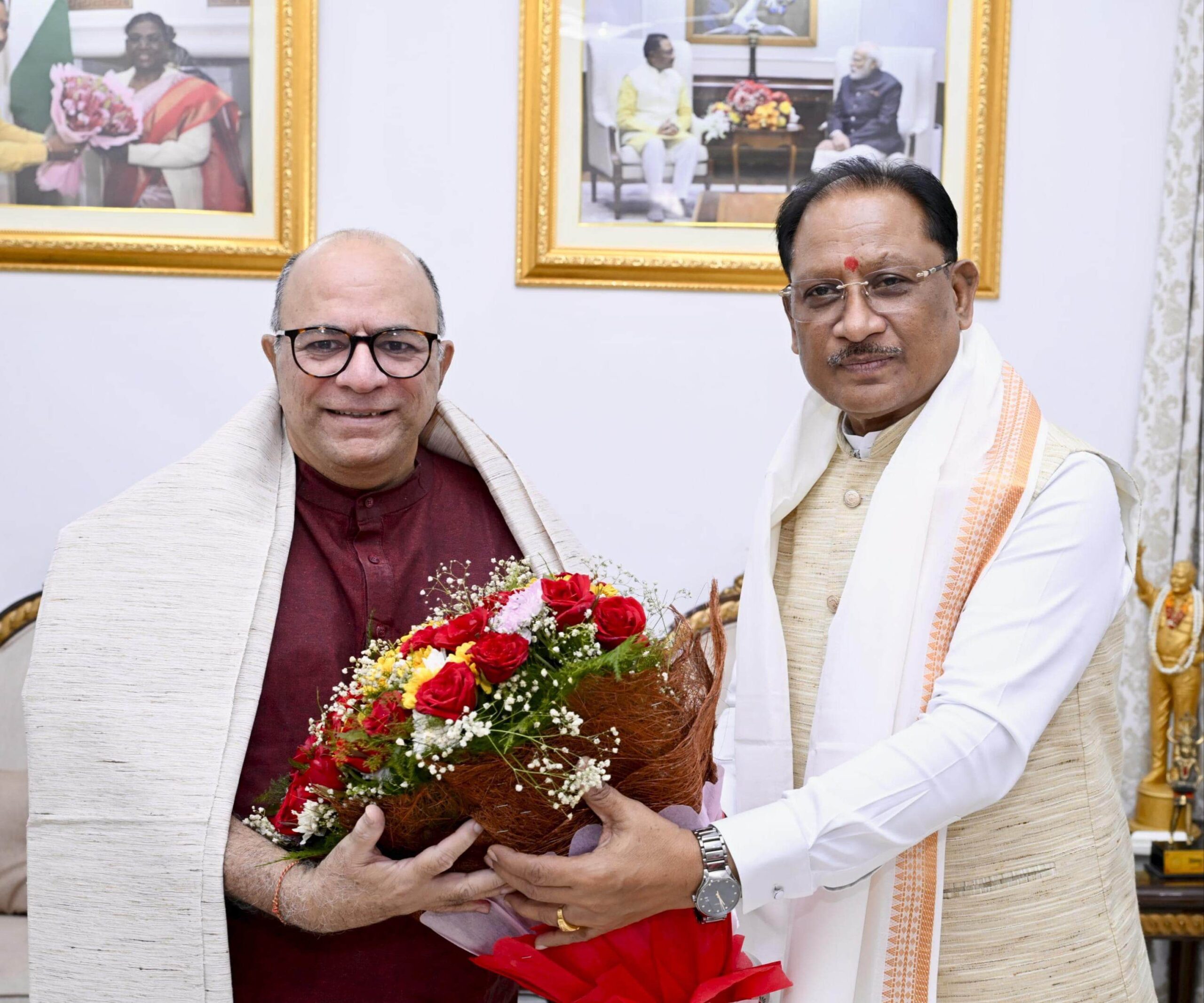 मुख्यमंत्री विष्णुदेव साय से निर्माता-निर्देशक डॉ. चंद्रप्रकाश द्विवेदी ने की सौजन्य मुलाकात, मुख्यमंत्री श्री साय ने शॉल एवं प्रतीक चिन्ह भेंटकर किया आत्मीय अभिनंदन 1 IMG 20260814 204727 scaled