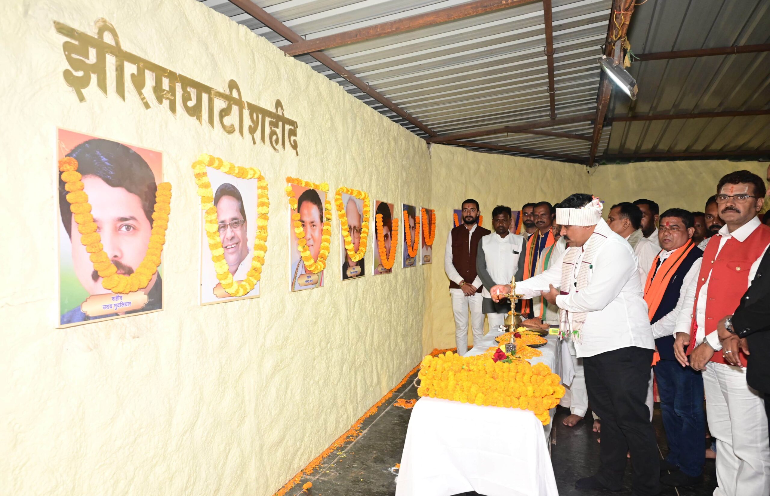 झीरम पहुंच उप मुख्यमंत्री श्री विजय शर्मा ने शहीदों को दी श्रद्धांजलि, झीरम के शहीदों को शत-शत नमन, शहीदों की स्मृति में किया पौधारोपण, शहीदों के परिजनों से की मुलाकात 1 IMG 20260816 192751 scaled