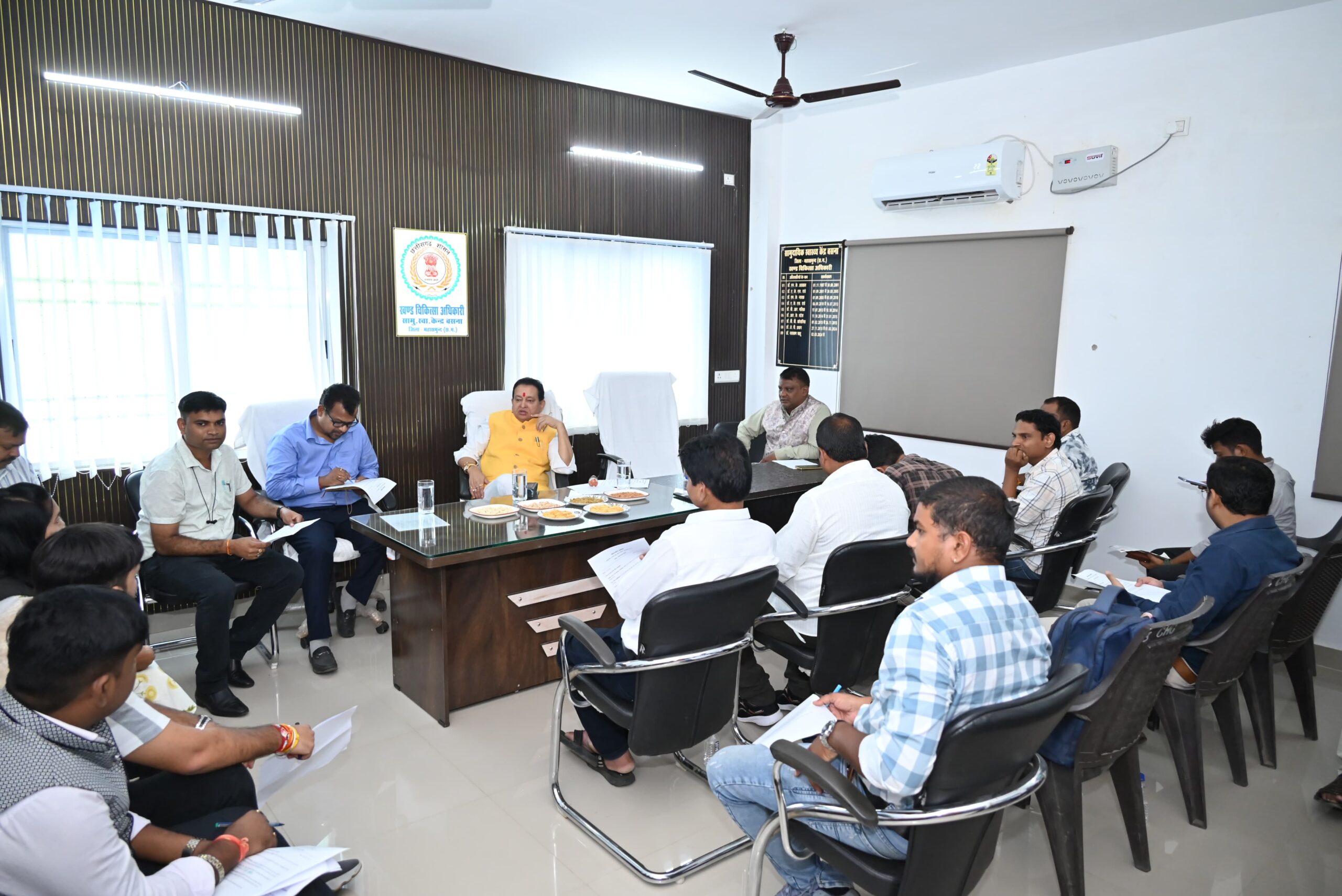 विधायक डॉ. संपत अग्रवाल की अध्यक्षता में जीवन दीप समिति की बैठक संपन्न, स्वास्थ्य सुविधाओं को बेहतर बनाने पर जोर, सामुदायिक स्वास्थ्य केन्द्र बसना में जीवन दीप समिति की महत्वपूर्ण बैठक संपन्न, विधायक डॉ. संपत अग्रवाल ने दिए आवश्यक दिशा-निर्देश 4 IMG 20260923 WA0008 scaled