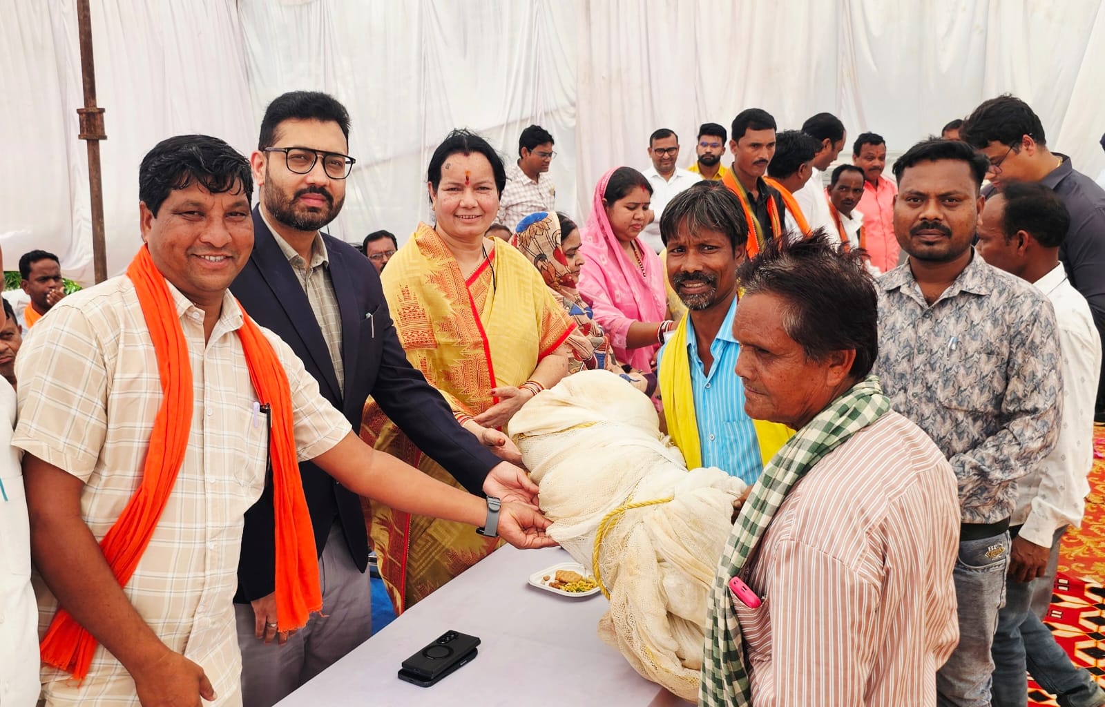 महासमुंद एवं पिथौरा विकासखंड की लगभग 26 ग्राम पंचायतों में ग्राम सभाओं के माध्यम से होगा जागरूकता एवं जनभागीदारी का विस्तार 1 No. 02 I 917 3