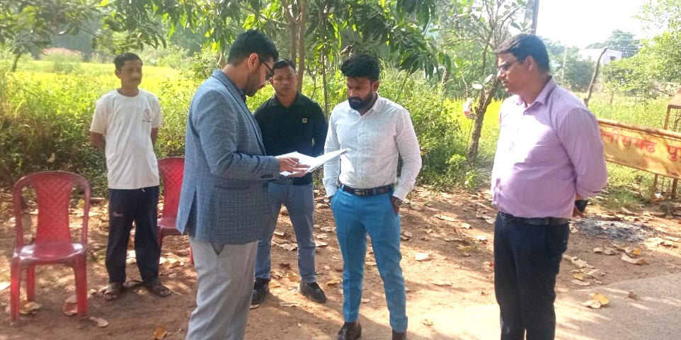 धान खरीदी से पहले अलर्ट मोड में प्रशासन, कलेक्टर ने अंतर्राज्यीय चेक पोस्टों का किया निरीक्षण 2 No. 138 I 1054 2